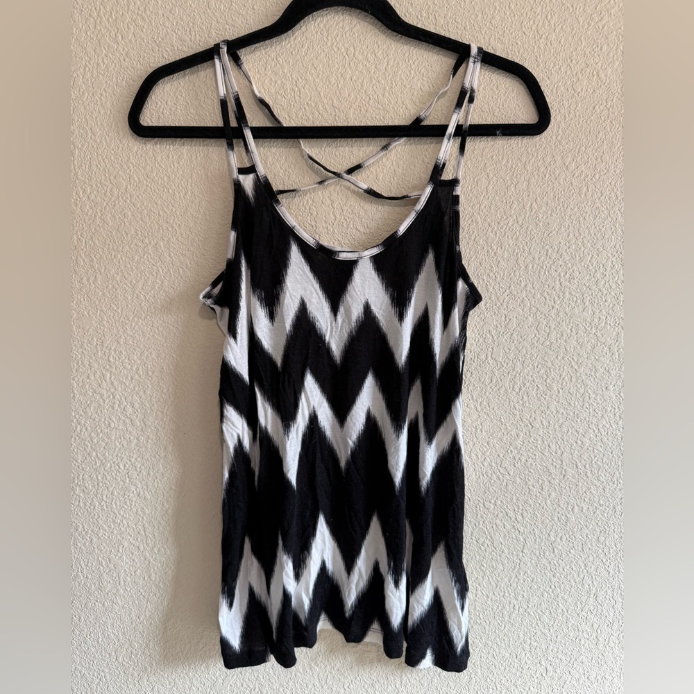 H&M Black and White Chevron Tank Top